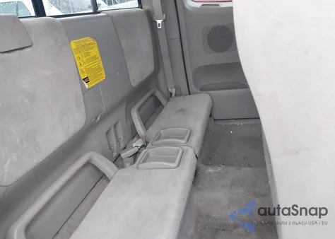 2008 Toyota Tacoma из США, поврежденный, VIN 5TETX22N38Z540046